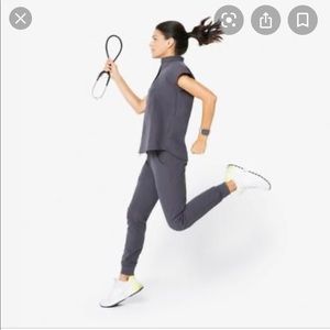 Figs scrubs charcoal set (Zamora joggers & top)